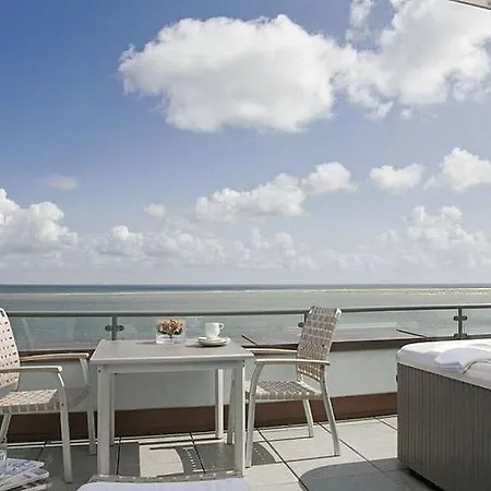With 2 Bedrooms Holiday home *